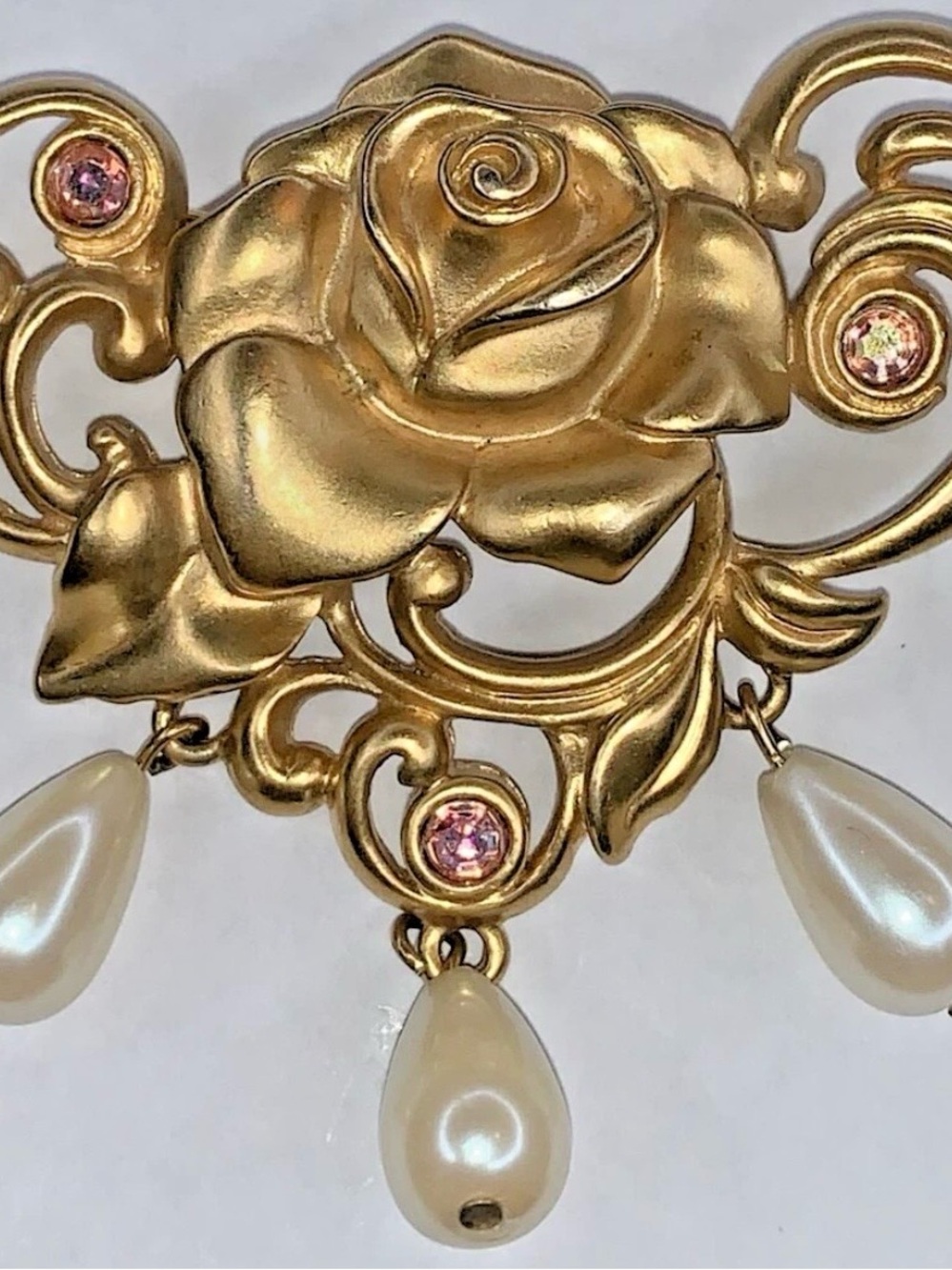 Avon Gold Rose Brooch with Cream Pearls and Pink Crystals
